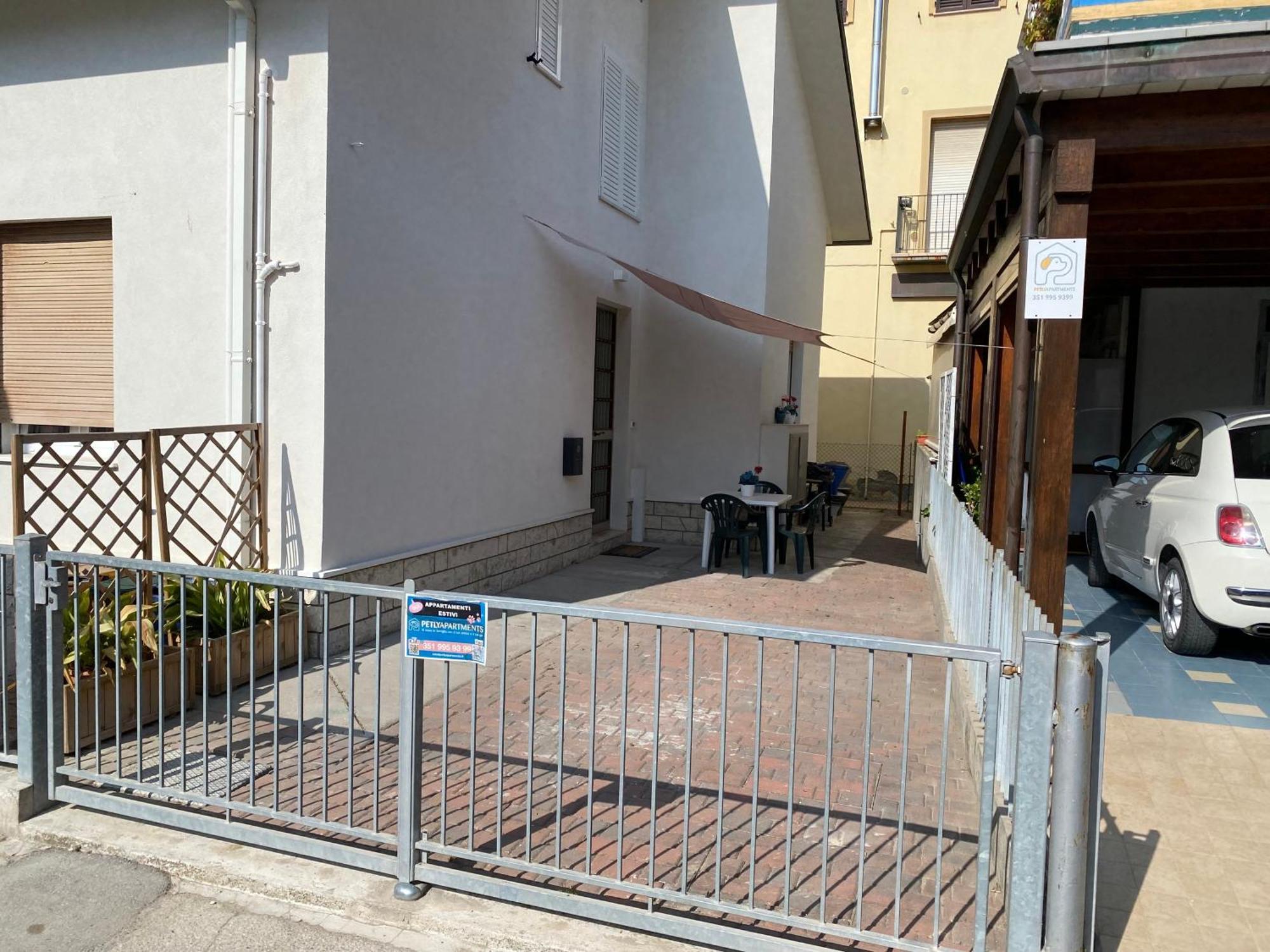 Petlyapartments #12 Bellaria-Igea Marina Exterior photo